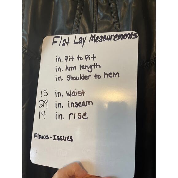 Abercrombie & Fitch 90's Straight Ultra High Rise Faux Leather Black 30/10 NWOT - Picture 8 of 9
